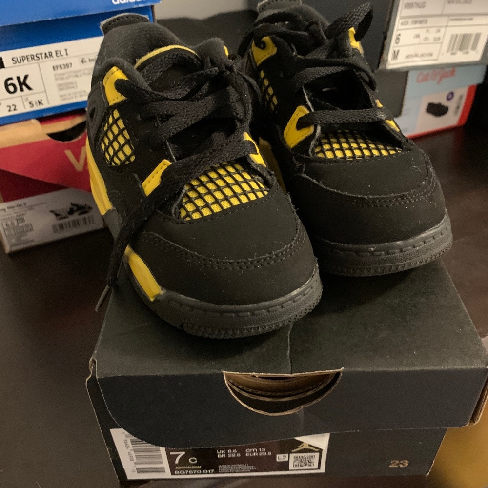 7c toddler Jordans
